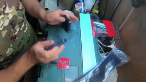 Инструкция по установке подсветки дверей.  Как установить подсветку дверей с логотипом автомобиля