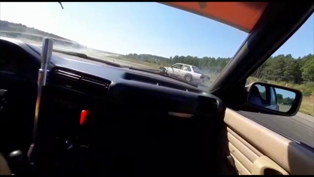 BMW E30 Drift Day ( компиляция дрифт дня) смотреть онлайн