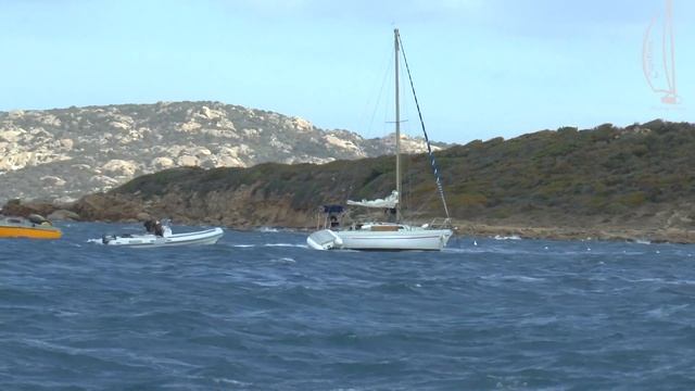 Шторм в Италии, Сардиния, Палау. Сильный ветер 58 узлов | Cupiditas Sailing смотреть онлайн