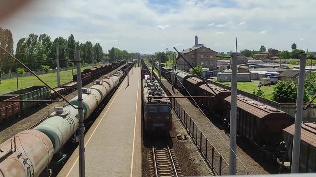 електровоз ВЛ80Т на станції Біла Церква пасажирська смотреть онлайн