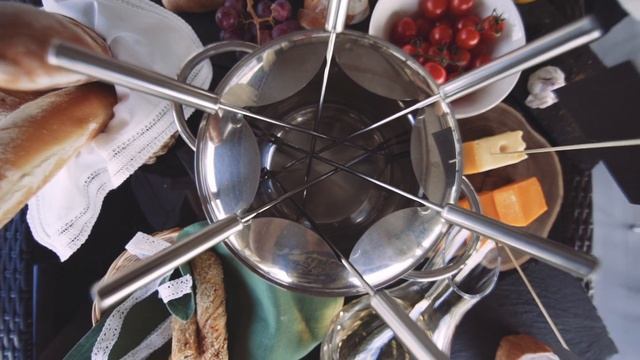 Фондю смотреть онлайн