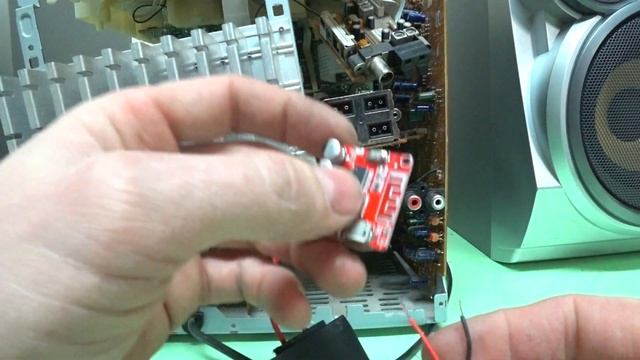 БЛЮТУЗ модуль в СТАРЕНЬКИЙ МУЗЫКАЛЬНЫЙ ЦЕНТР!!! смотреть онлайн