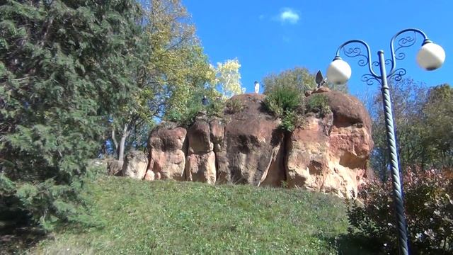 Осенний Кисловодск 2021 г (каскадная лестница,красные камни.красное солнышко, малое седло) 10.10.2 смотреть онлайн