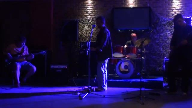 ВоздушнАя тревОгА - Минус один (20 лет имени) смотреть онлайн