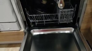 Посудомойка Индезит, до и после. Вынимаем посуду и идем домывать