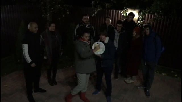 Разбитие тарелки на съёмках клипа "Лови" смотреть онлайн