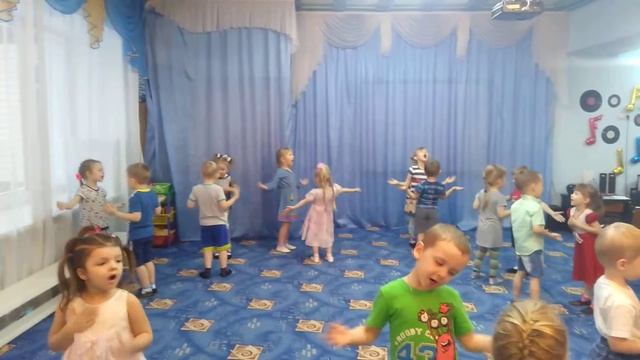 Бобик с Жучкой полька, средняя группа смотреть онлайн