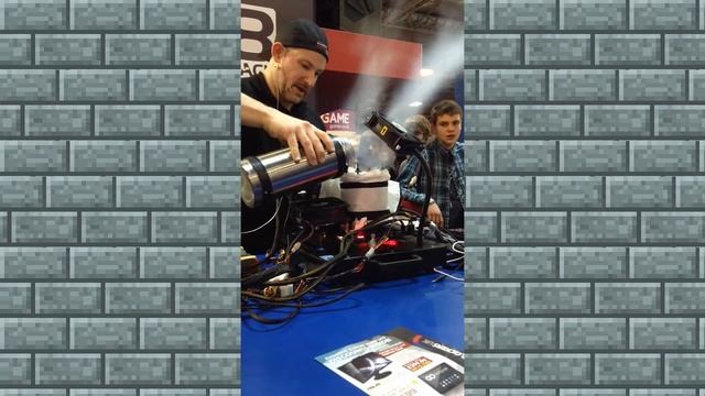 [6.4GHz+] OverclockersUK's '8 PACK' OCing CPU @ Gadget Show Live 2013 смотреть онлайн