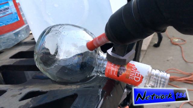 How to make a cheap glass bong using an old bottle смотреть онлайн