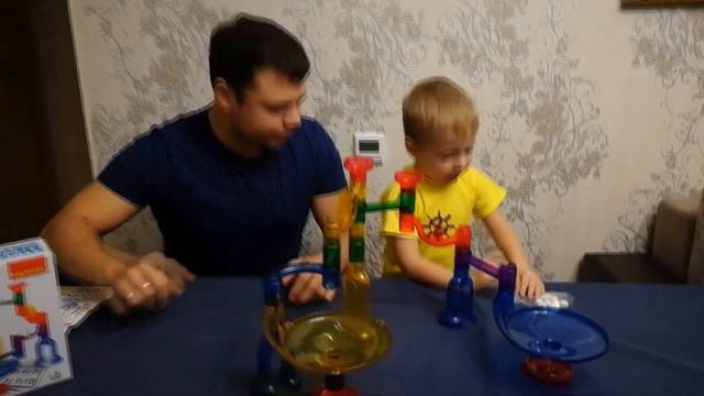 Развивающая игрушка для детей Разноцветный Лабиринт смотреть онлайн