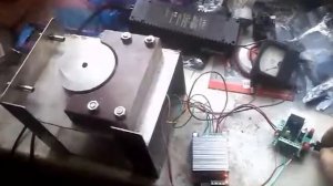 насос перистальтический, самодельный, на шаговом двигателе.