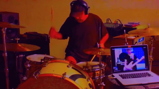 James Bell and HVYHITR cover Robin Trower Bridge of Sighs LIVE смотреть онлайн