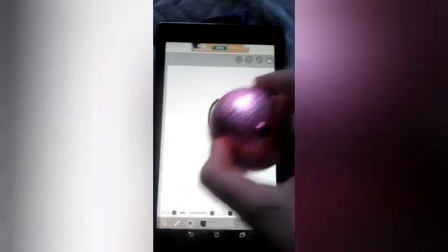 Новогодние шары, что-то от нас скрывают=_= смотреть онлайн