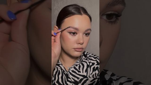 ЭТИ 2 ПРОДУКТА СДЕЛАЮТ ИЗ ВАШИХ БРОВЕЙ КОНФЭТКУ! 1. Гель PUSY 2. SHIK BROW BAR в оттенке TAUPE? смотреть онлайн