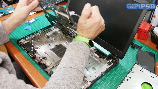 Notebook Hp 250 G3 SSD + RAM update / come svecchiare un notebook inchiodato смотреть онлайн