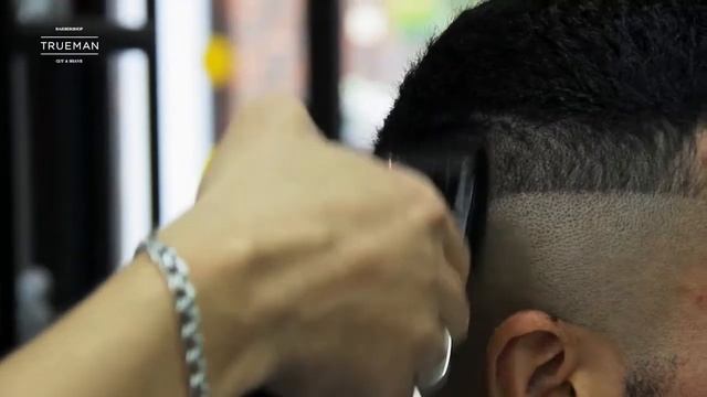 Барбер Евгений - TRUEMAN barbershop - Мужские парикмахерские. смотреть онлайн