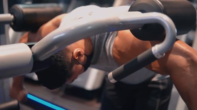 3D SHOULDER WORKOUT WITH ANDREI DEIU смотреть онлайн