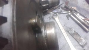 ремонт переднего моста т40..разборка1часть