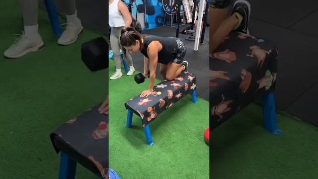 A wholesome morning giving out free gym towels in the community 🌈💪 смотреть онлайн