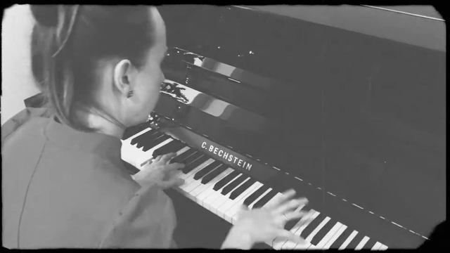 Scott Joplin - The Entertainer - For One Piano смотреть онлайн