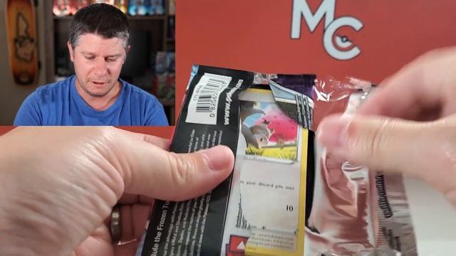 Can You Weigh Chilling Reign? Opening a Pokemon Booster Box for SCIENCE! смотреть онлайн