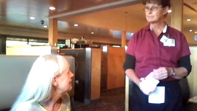 100% английский из США: заказ еды At The Restaurant