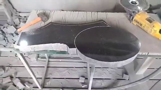 часть комплекса. резка памятника. гранит габбро-диабаз. смотреть онлайн