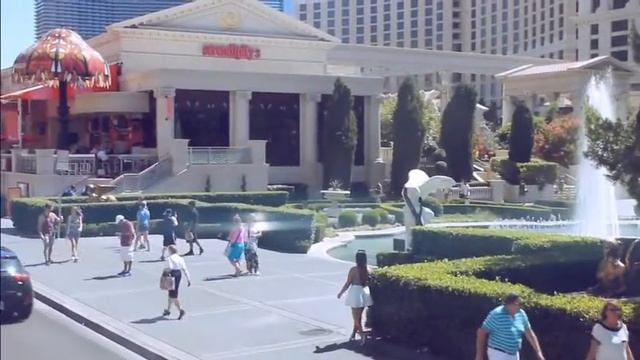 Las Vega Strip on a Summer 2016 DaY смотреть онлайн