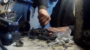 Замена подшипников генератора Мицубиси Каризма полный цикл