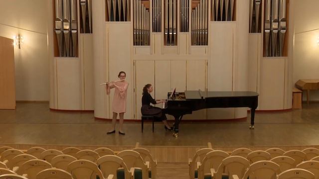 Котельникова Мария - Концерт для флейты с оркестром 3 часть смотреть онлайн