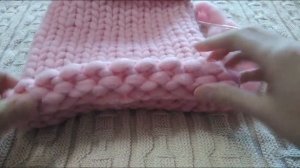 Шапка хельсинки спицами из толстой пряжи за 1 час