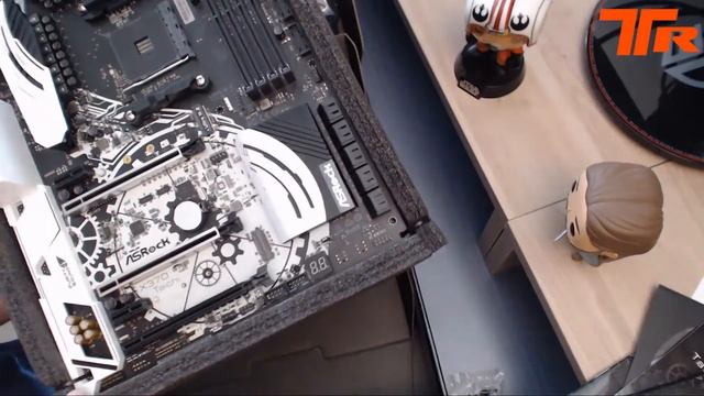 Unboxing ASROCK X370 Taichi + AMD RYZEN 7 1700 | Español смотреть онлайн