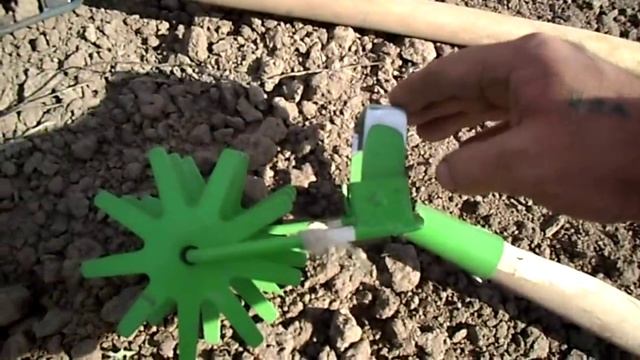 Обработка земли ручными проскорезами Плоскорез Фокина Плоскорез с рыхлящими колёсиками смотреть онлайн