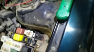 Мазда Кронос не заводится. Не работает бензонасос