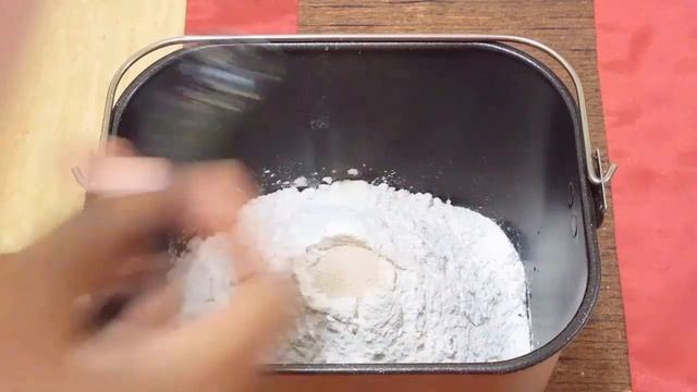 How to make a 1.5 lb White Bread in the Hamilton Beach Breadmaker смотреть онлайн