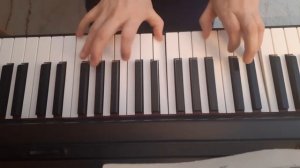 продолжаю играть Баха на электронном пианино ROLAND  (звук клавесина)