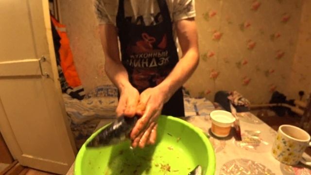 скумбрия с картошкой в духовке!!..(цыганочка от отца на гитаре)! смотреть онлайн