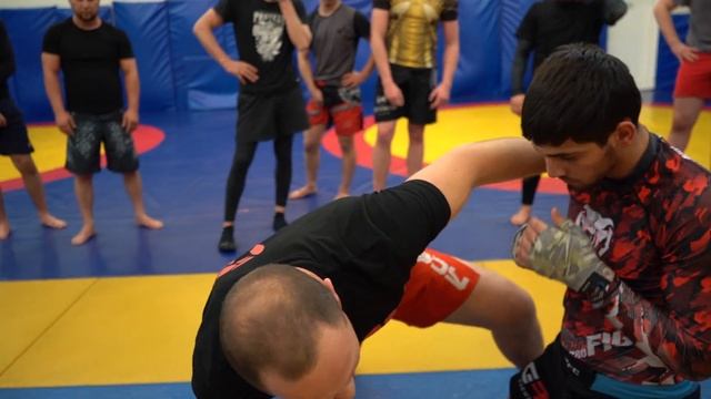 КИМУРА и ТРЕУГОЛЬНИК после ВСТАВАНИЯ из партера! смотреть онлайн