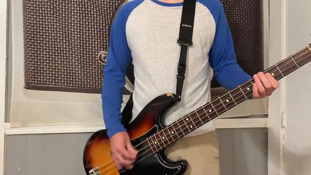 Blink-182 - Wendy Clear Bass Cover смотреть онлайн
