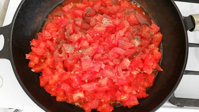 Спагетти с томатным соусом и базиликом смотреть онлайн