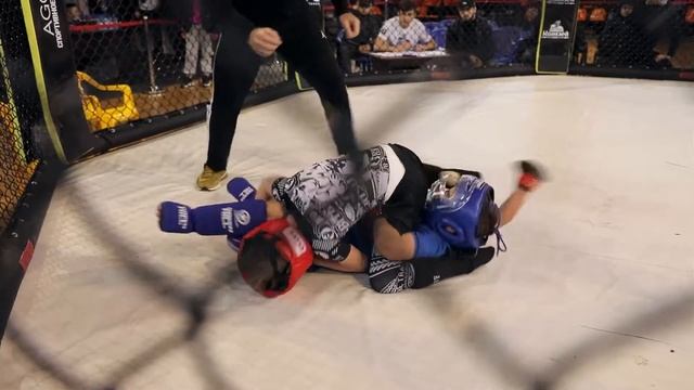 Матвей Сапожников (Россия) vs. Ваган Каграманян (Россия)