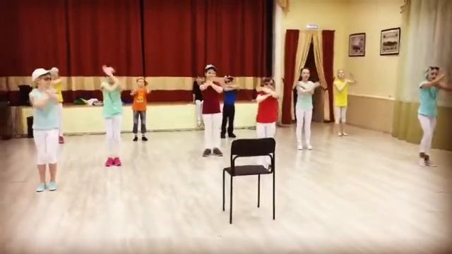 Танцы "минус" смотреть онлайн