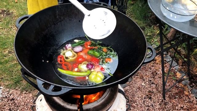 Сенсация! Манты/Manti в казане на тандыре | Evgeniy's Kitchen смотреть онлайн