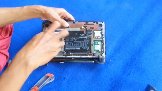 REMOVE KEYBOARD NOTEBOOK HP MINI 110 смотреть онлайн