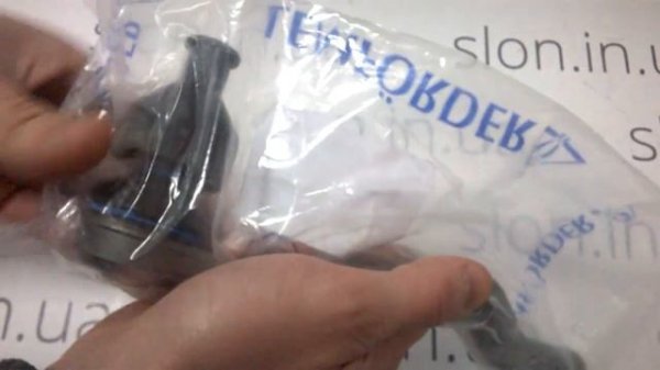 Наконечник рулевой тяги правый dacia logan 04- Lemforder (Германия) 6001547611