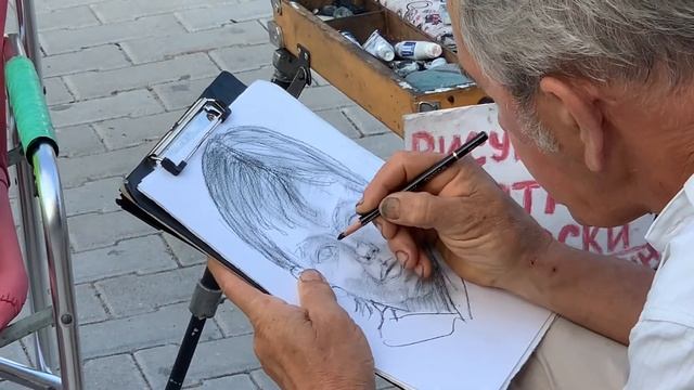 Уличный художник рисует Лёву смотреть онлайн