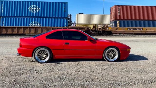 1991 BMW 850i Driving