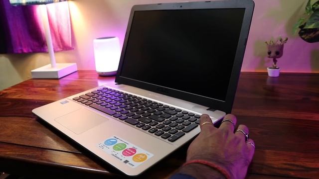 Asus X541U Budget Laptop смотреть онлайн