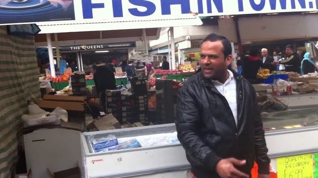 THE ORIGINAL... One 1 Pound Fish, Queens Market, Upton Park, London E13 смотреть онлайн