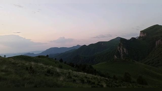 Природный парк "Большой Тхач" смотреть онлайн